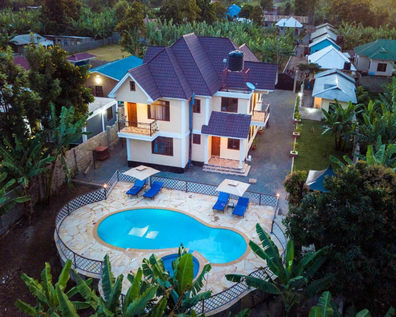 Rayan Apartments & Safaris Arusha Exterior foto